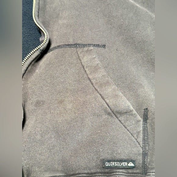 Vintage 00’s Distressed Quicksilver Zip Up with Blue Logo and Spitfire Patch - Picture 10 of 11